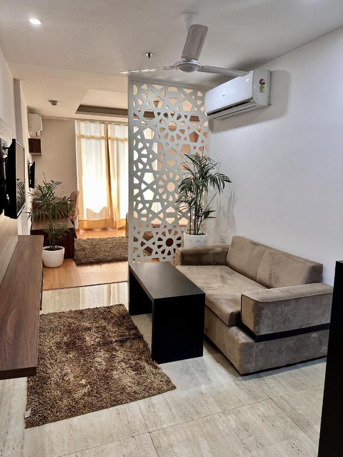 Flamingo Hotel Sector 67 I Studio Rooms I Gurgaon Bagian luar foto