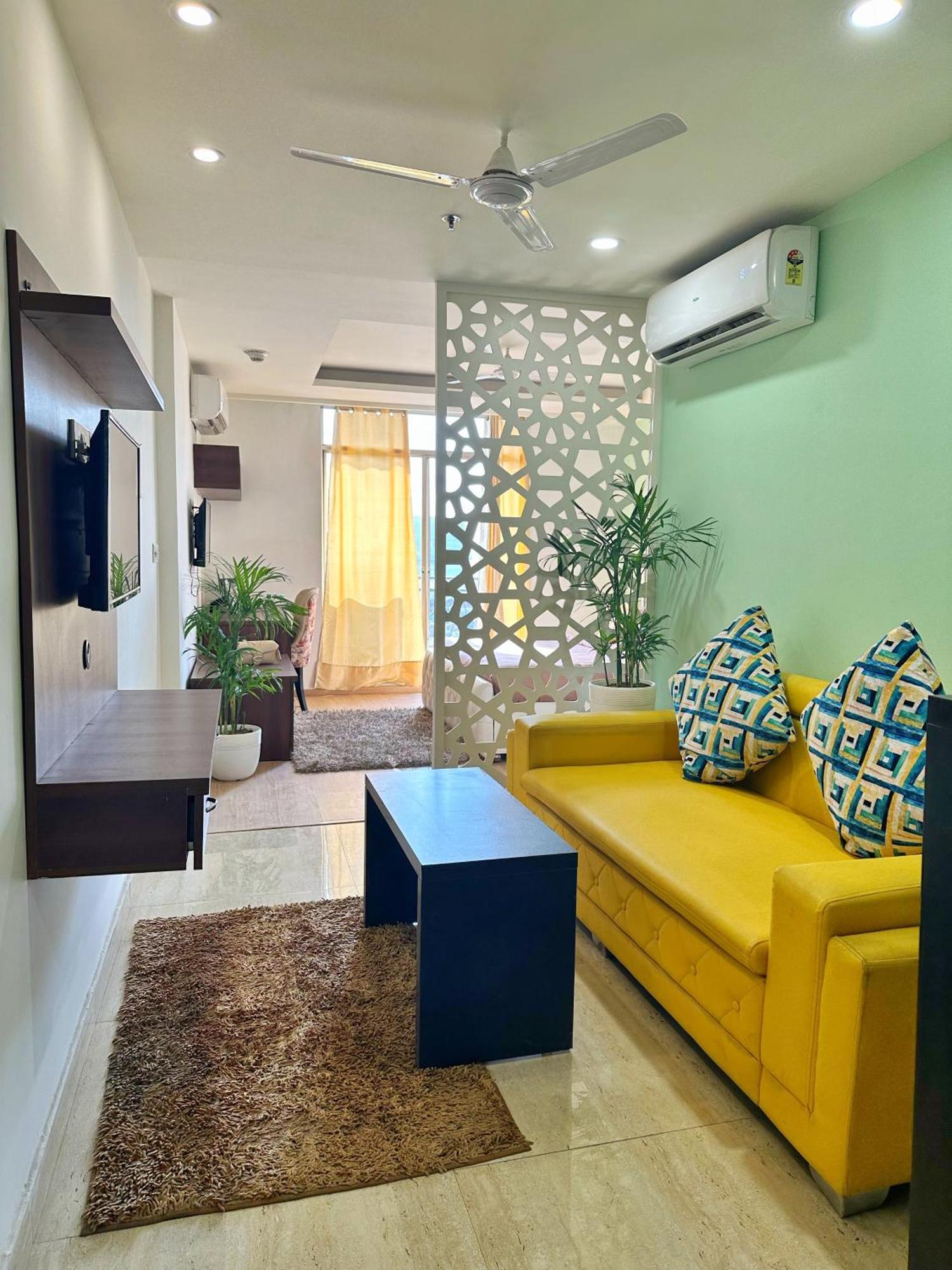 Flamingo Hotel Sector 67 I Studio Rooms I Gurgaon Bagian luar foto