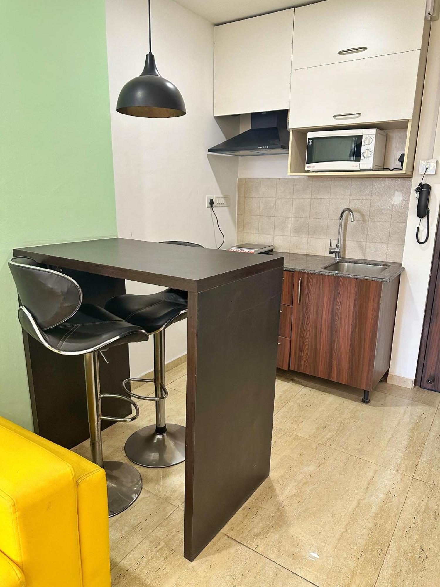Flamingo Hotel Sector 67 I Studio Rooms I Gurgaon Bagian luar foto